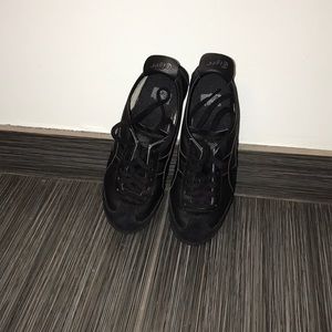 EUC! Onitsuka Tigers - Mexico 66, black/ black suede trim.✨